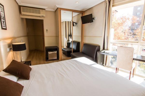 Hotel Suites Feria de Madrid